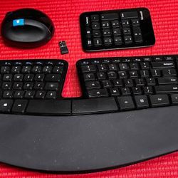Microsoft Sculpt Ergonomic Wireless Keyboard & Mouse Numeric keypad