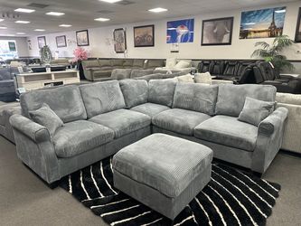 Gray Sofa Sectional w/ Free Ottoman