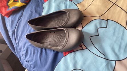 Women’s Croc Flats 