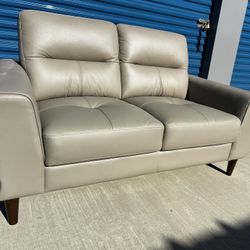 Brand New. Top Grain Leather. Loveseat. $399