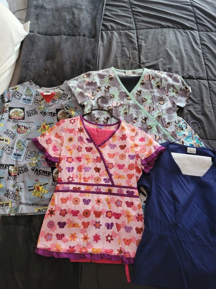 Small And Medium Scrub Sets