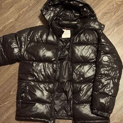 Black Moncler Maya