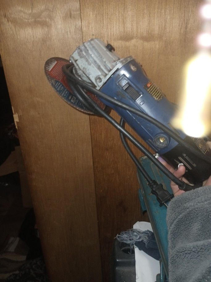 Chicago Electric 4.5" Angle Grinder