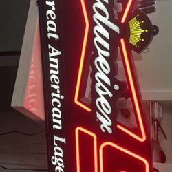 Vintage Budweiser Light Up Sign For/Or Man Cave