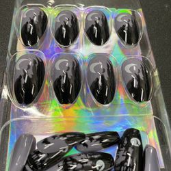 24 pcs Press on Nail Tips Halloween - Black Moon Design