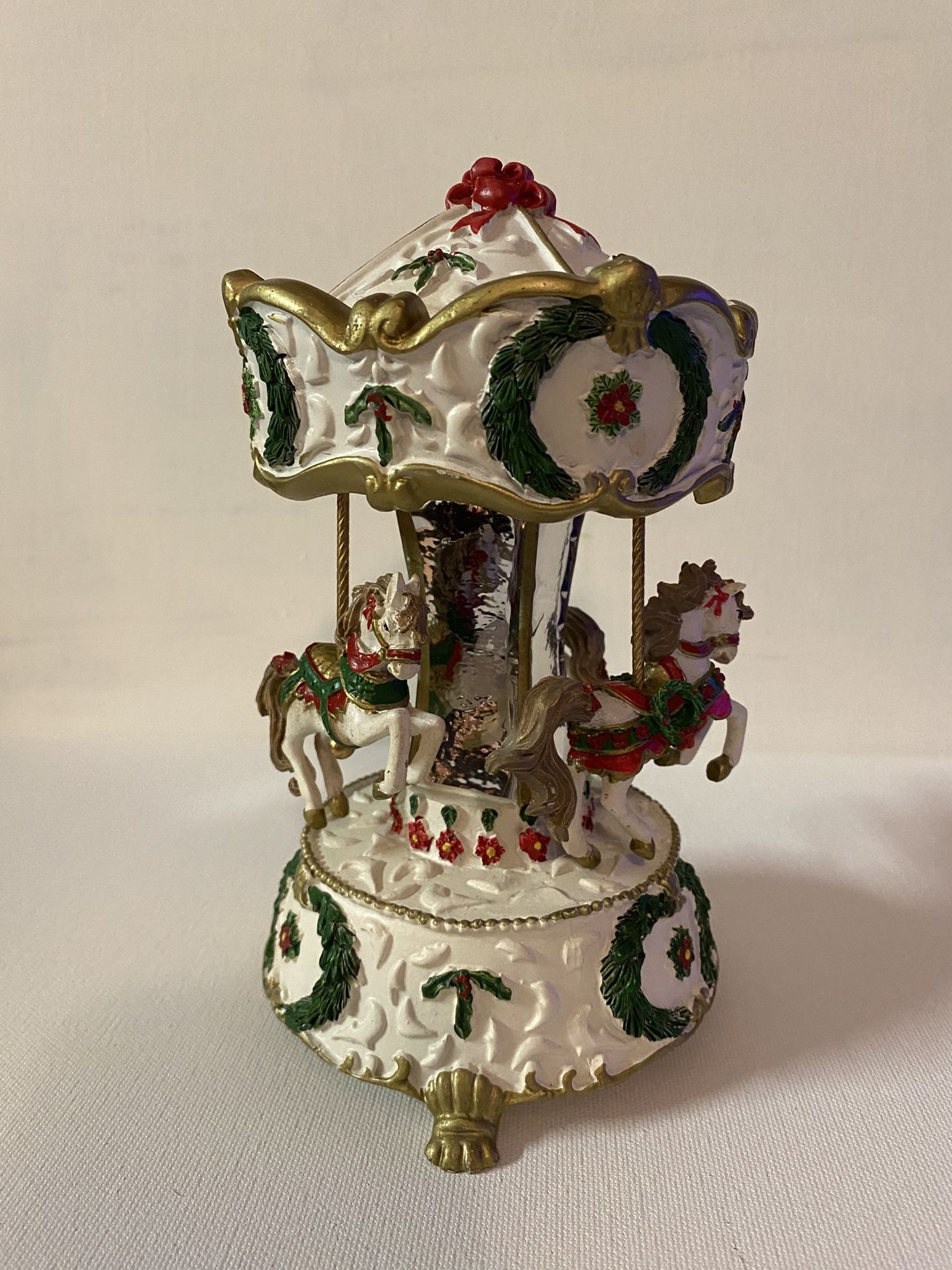 Musical Carousel - Christmas Theme