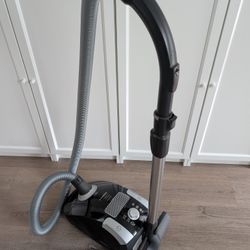 Meile Vacuum