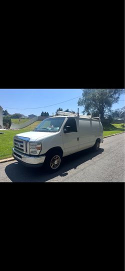 2011 Ford E-150