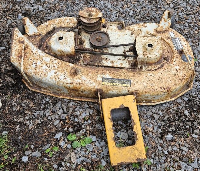 Vtg Cub Cadet 38" Mower Deck