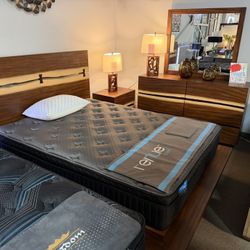 Bedroom Set! Easy Financing! Last One!✅🛋️👋