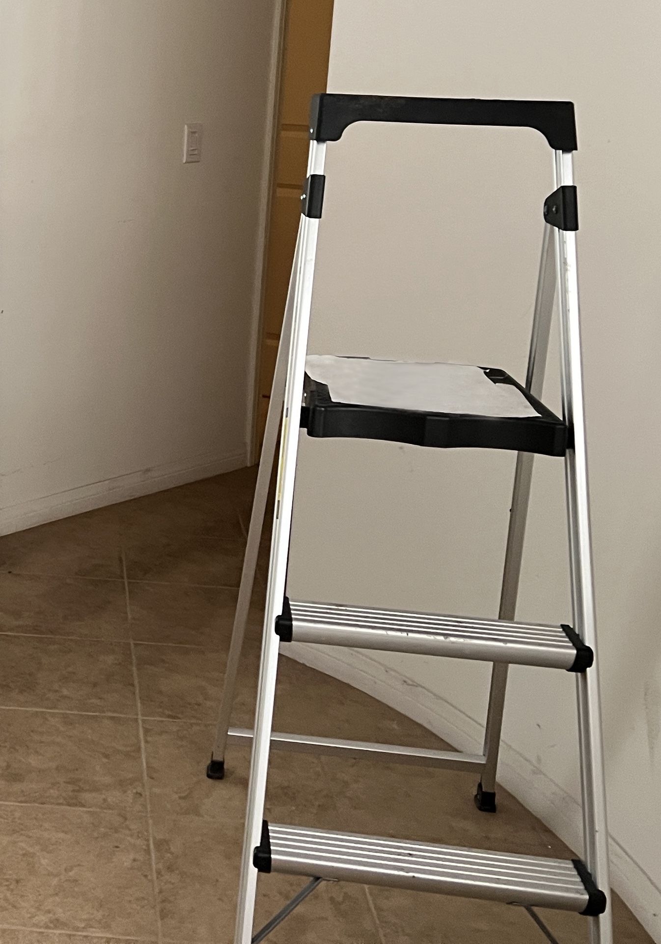 3-Step Folding Ladder