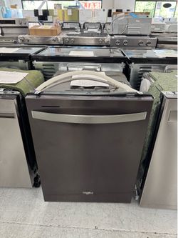 Whirlpool 24” black stainless steel dishwasher with 3rd rack