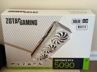 ZOTAC Gaming GeForce RTX 5090 Solid OC White Edition