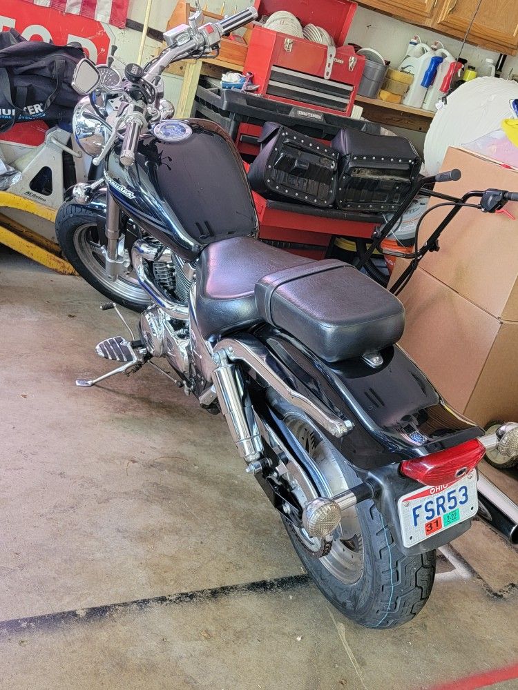Photo 2003 suzuki marauder