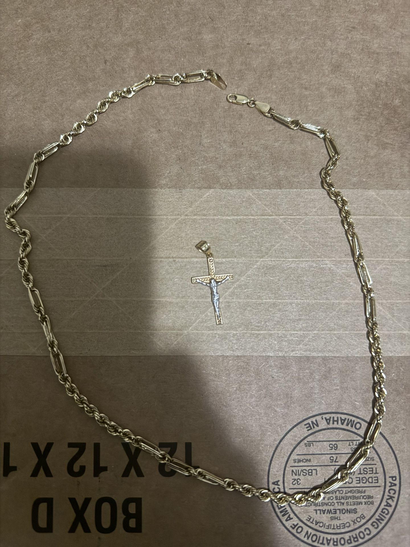 Gold Rope & Cross Pendant 10k
