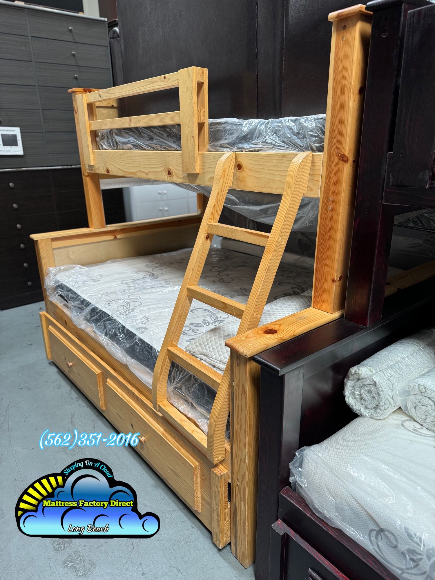 Triple Natural Bunk Bed With Mattress New Trundle