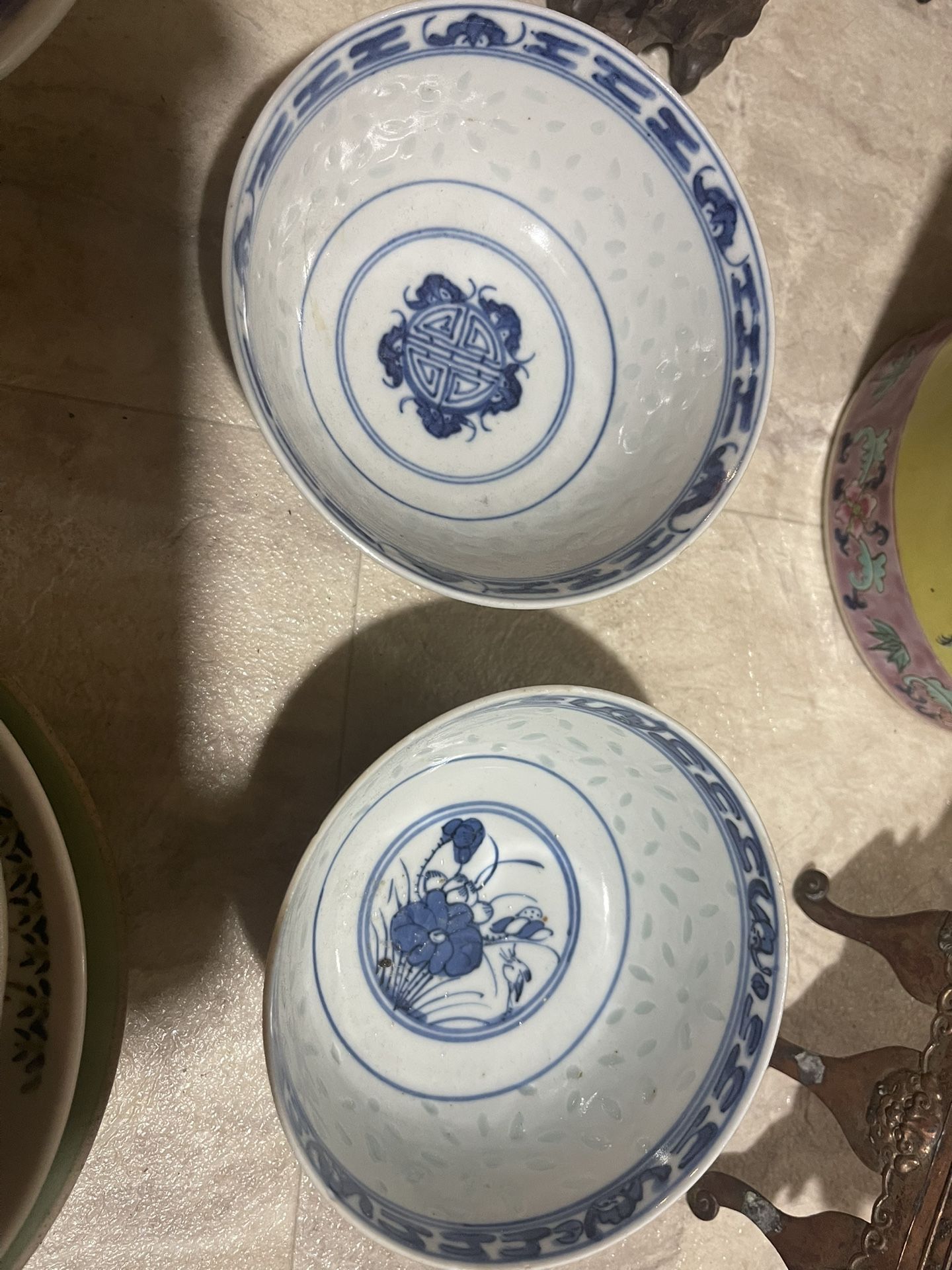 A pair of exquisite blue and white bowls