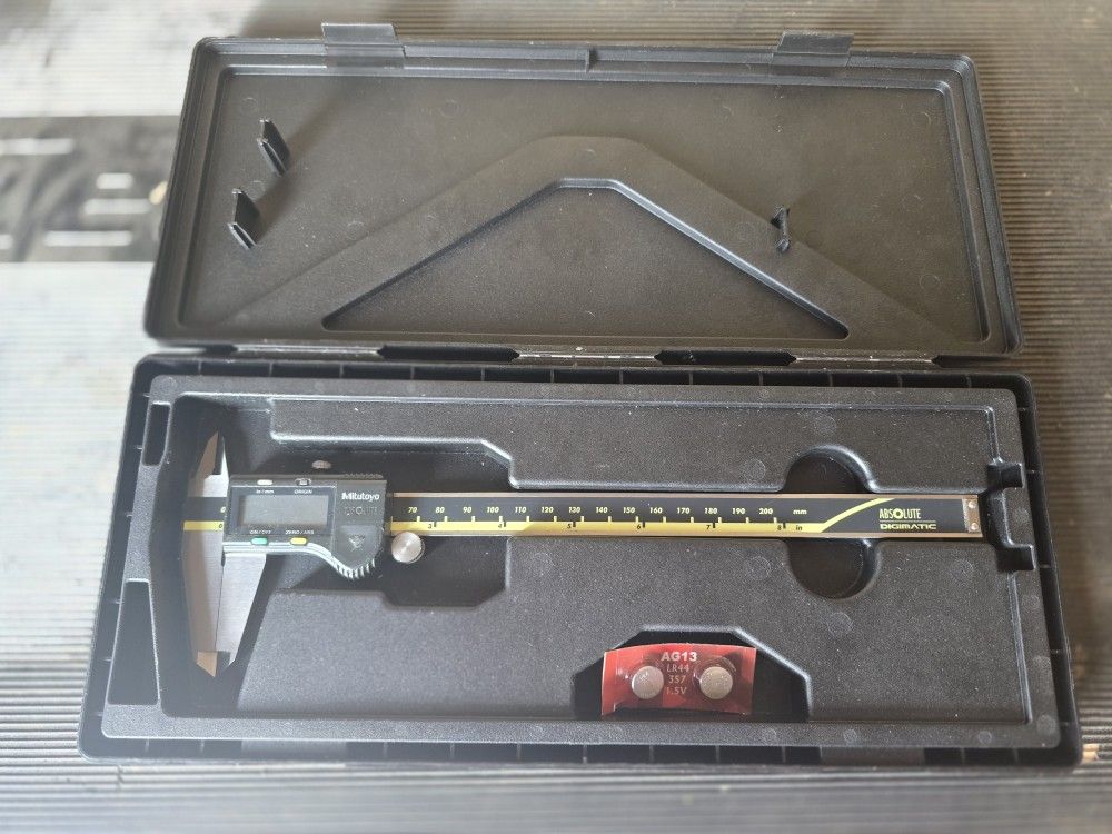 Mitutoyo 8" Digital Caliper 500-197-20