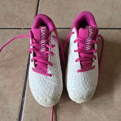 Girls Pink Under Armour Baseball Cleats Size 2Y