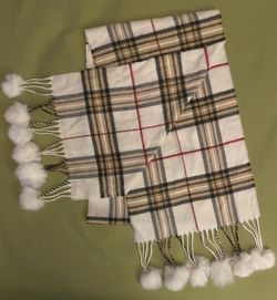 “Preston of York” Woman’s Scarf, 100% Rabbit Fur. 