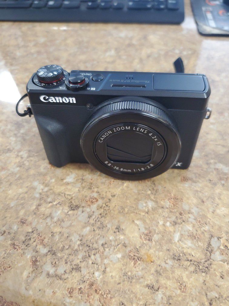 Canon Powershot G7  X Mark III Digital Camera