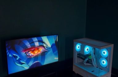 White Gaming PC. Will sell cash or trade for e-bike.