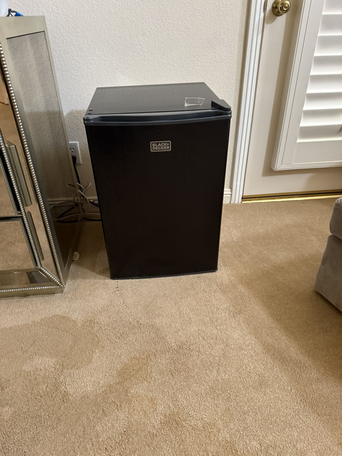 Mini Fridge