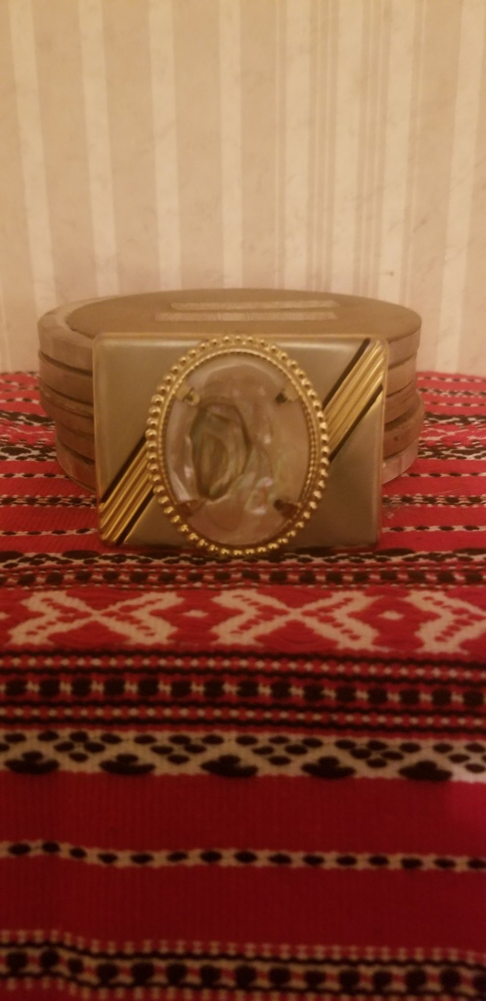 Ladies belt buckle