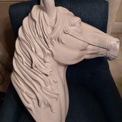Pure Elegance Fiberglass White Stallion Bust 36 inch x 14 inch x 36 inchh