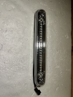 Silverado/Sierra third taillight break Light year 2007 to 2013