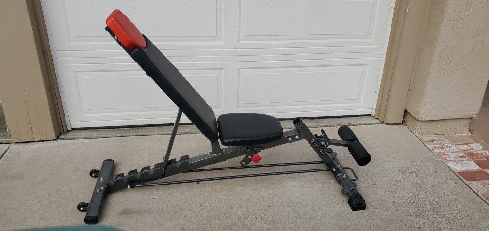 Adjustable Weight Bench