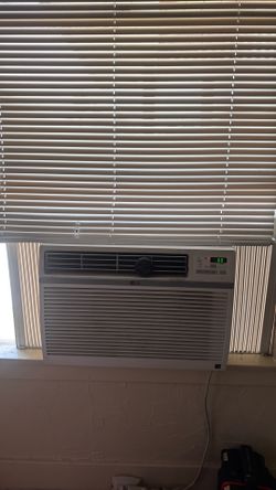 Window air conditioner