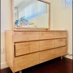 Chic Mid Century Modern TEAK dresser drawers with Full Mirror and Vanity box!  Antique solid wood 