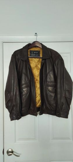 Men' brown leather jacket. In perfect condition. Never worn. Size Large