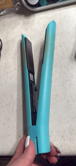 Straight Ahead Straightener