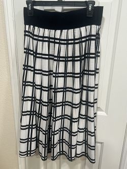 Black and White Pleated Skirt