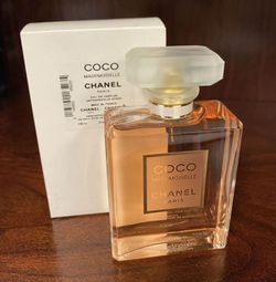 Chanel Coco Mademoiselle 3.4 Oz Eau De Parfum Intense Spray for Sale in  Norcross, GA - OfferUp