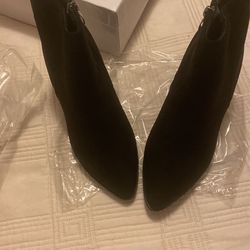 Black Boots 🥾 Chunky Heel 