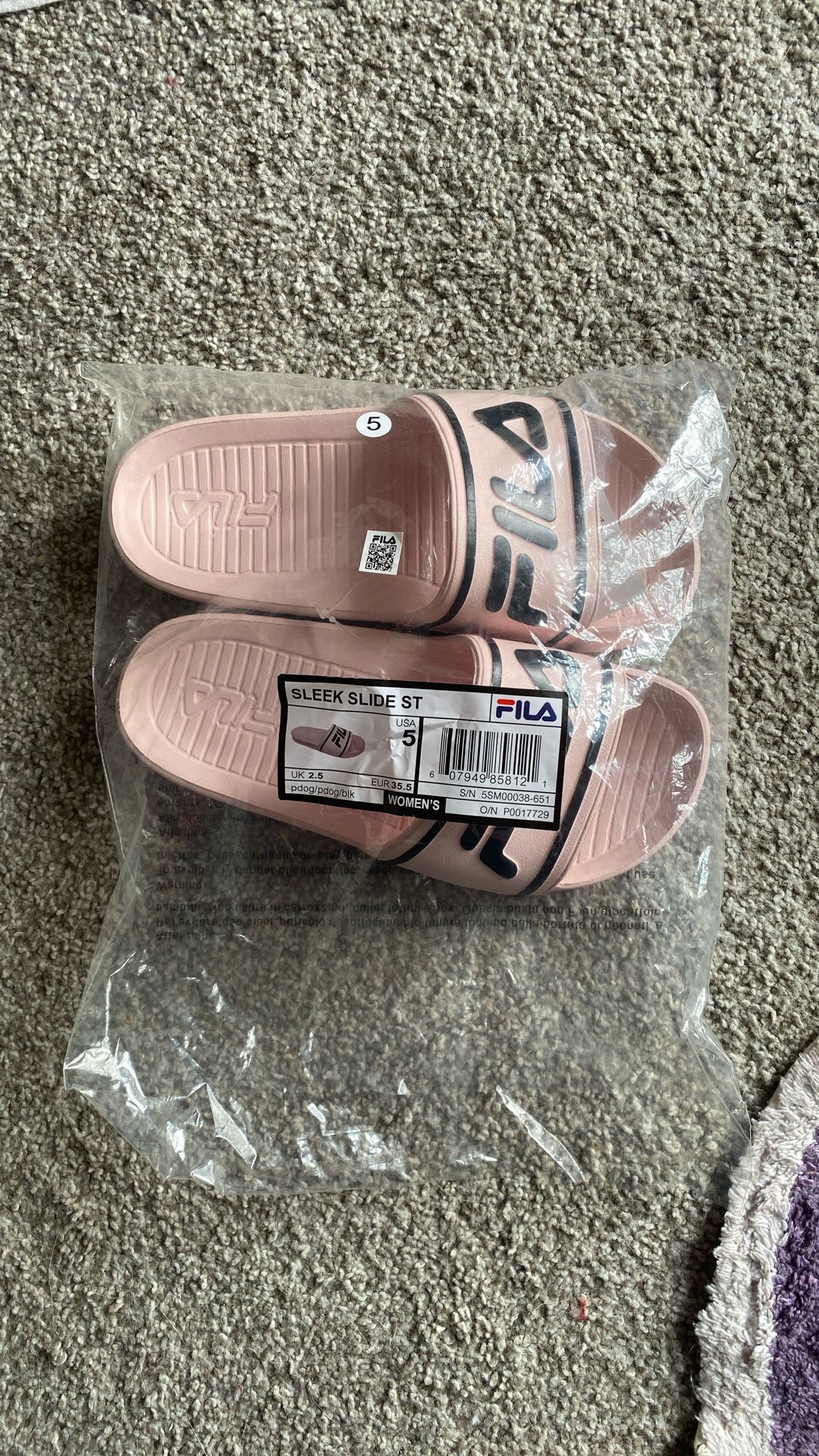 Fila Slides Brand New