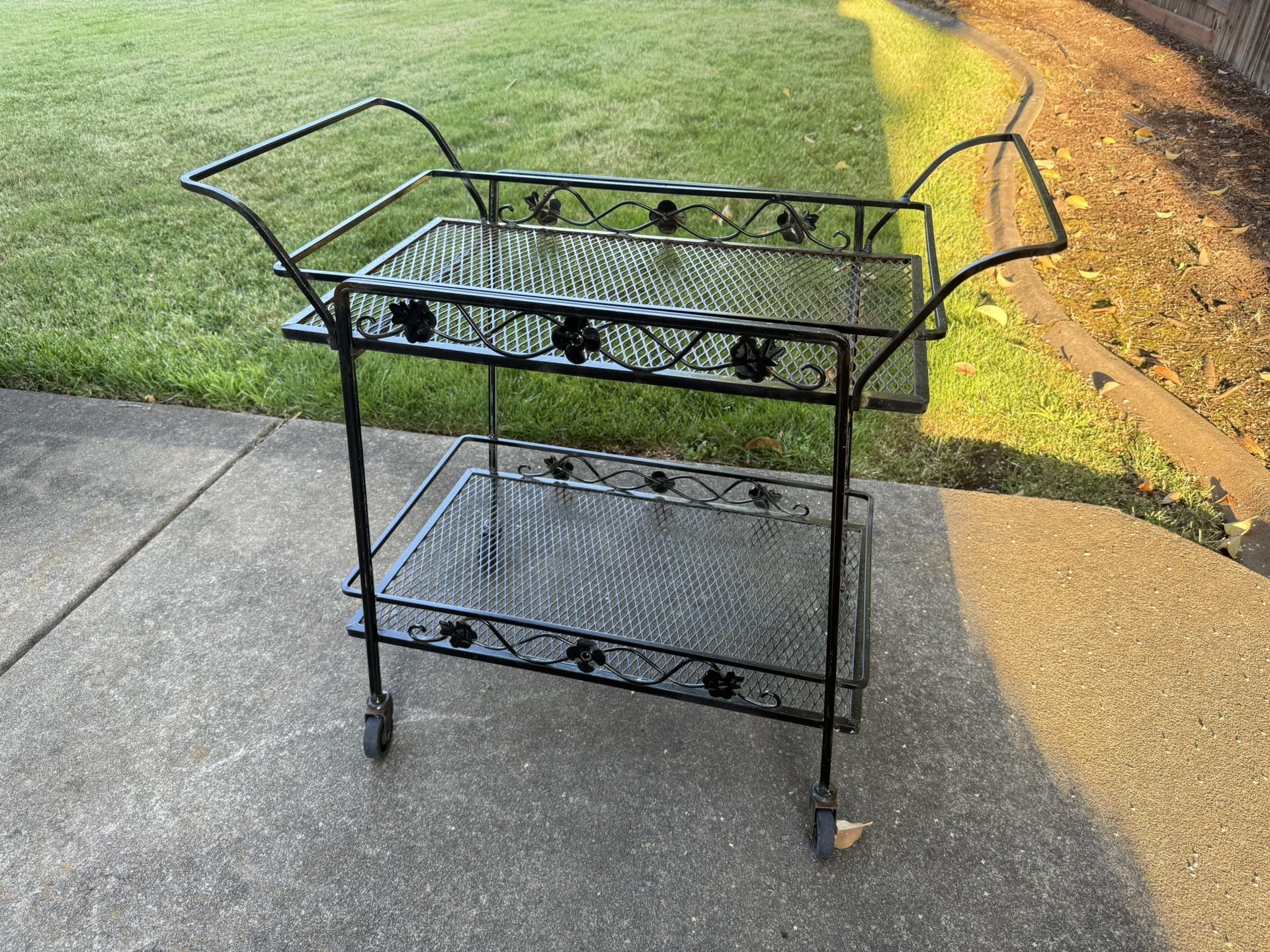 Mid Century Russell Woodard Wrought Iron Rolling Bar Cart / Server