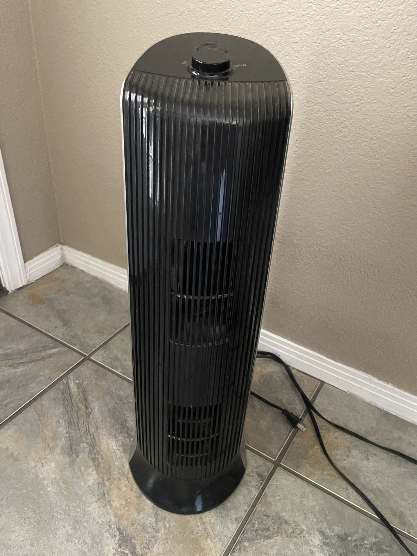 Hunter HEPA Air Purifier With Reusable Filter