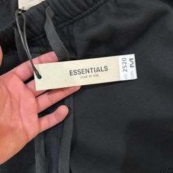 Essentials Sweats Comes With Bag And Tags Runs Small