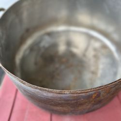Copper pot