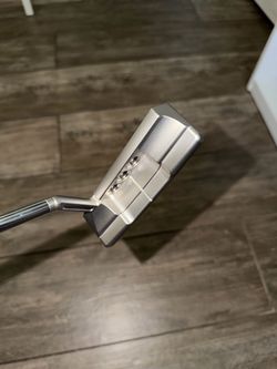 Titleist 2023 Cameron Super Select Newport 2.5 Plus Putter 34" RH