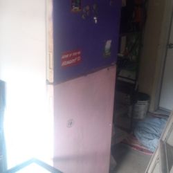 Used Fridge/Freezer, Works Just Fine.