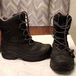 Columbia Snow Boots Size 5Y Big Kids