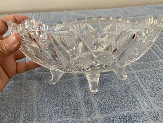 Beautiful Oval Antique Footed Crystal Fruit, Relish Serving Bowl. $25.00 Firm