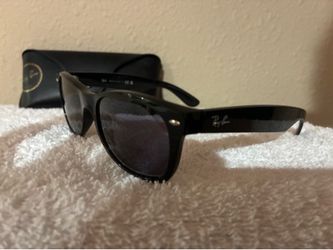 RAY BAN  NEW WAYFARER CLASSIC