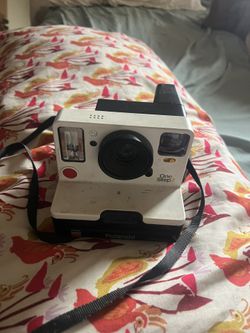 Polaroid Camera 