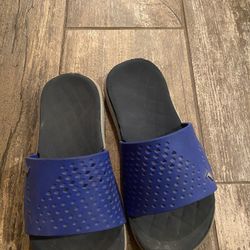 Boys Sandals Size 12
